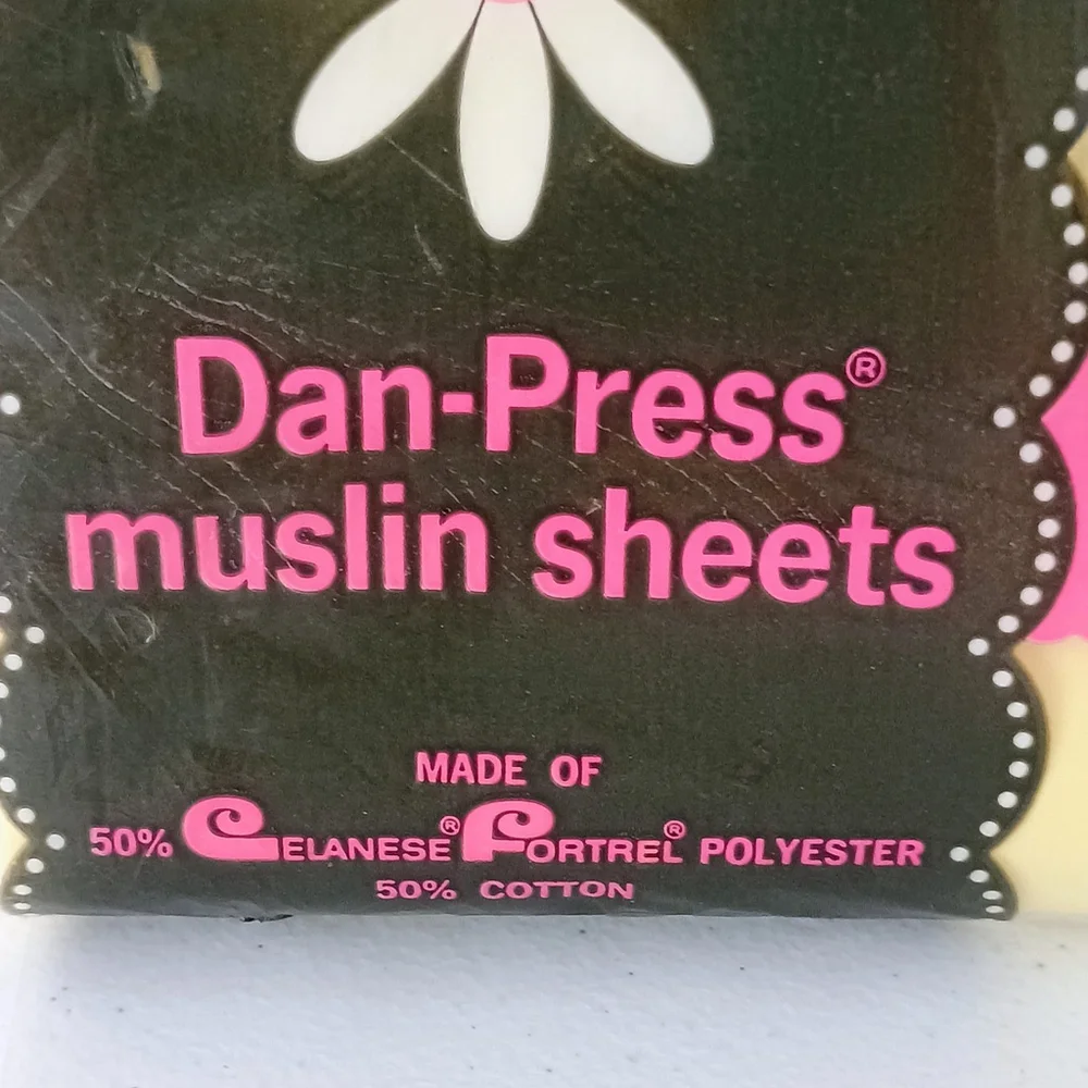 Vintage Dantrel By Dan River No Iron Muslin On Flat Double Sheet 81 X 104 Yellow